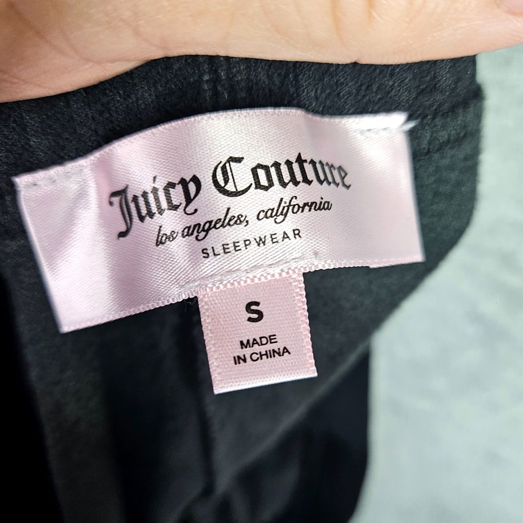 Juicy Couture Juicy Couture Women’s Velvet Logo Sleep Shorts Black Size S Size 28" / US 6 / IT 42 - 5 Thumbnail
