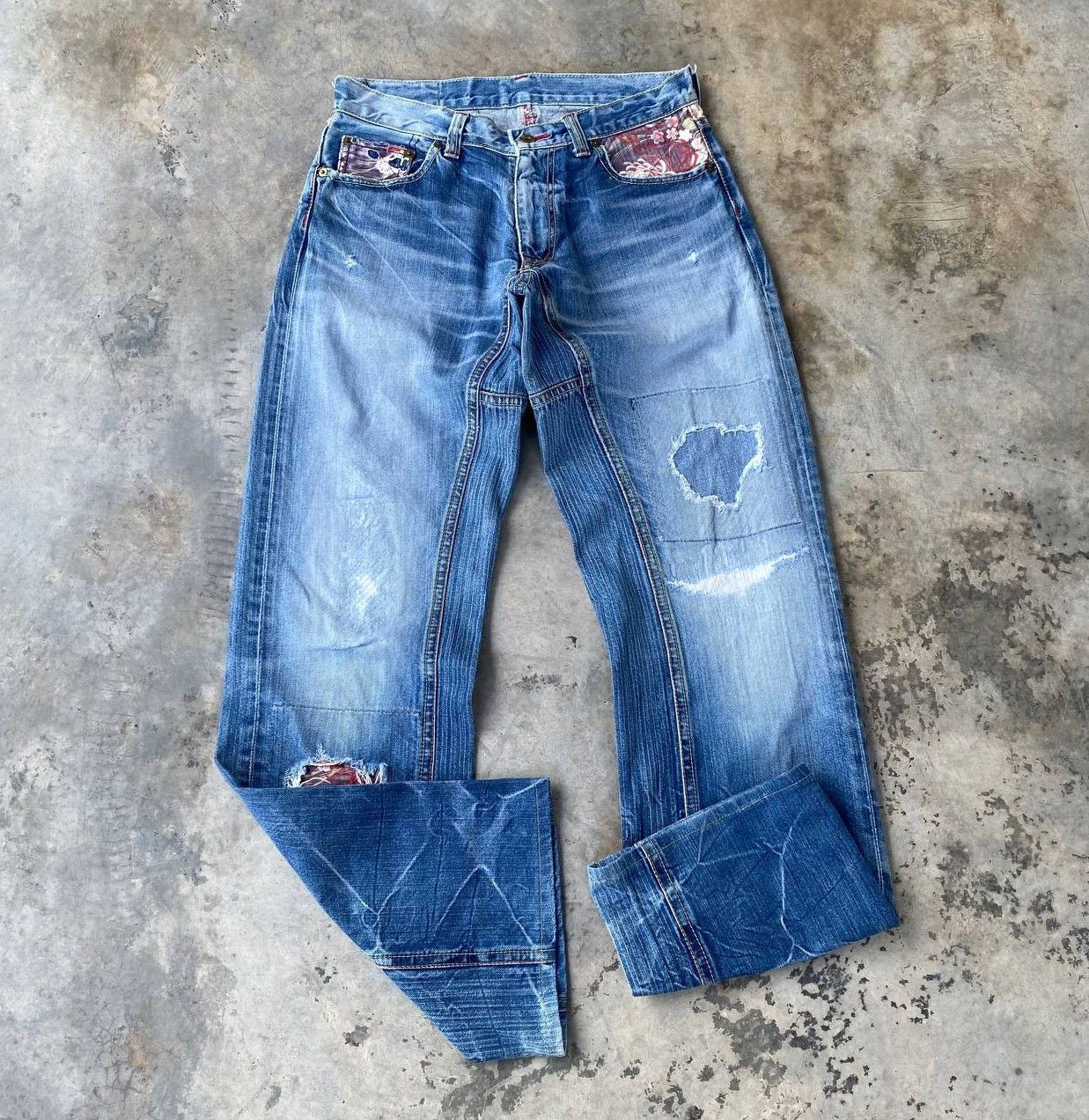 Eternal EXTERNAL JAPAN DISTRESSED THUNDERSTORM MARK FADED BLUE WASH Size US 30 / EU 46 - 6 Thumbnail