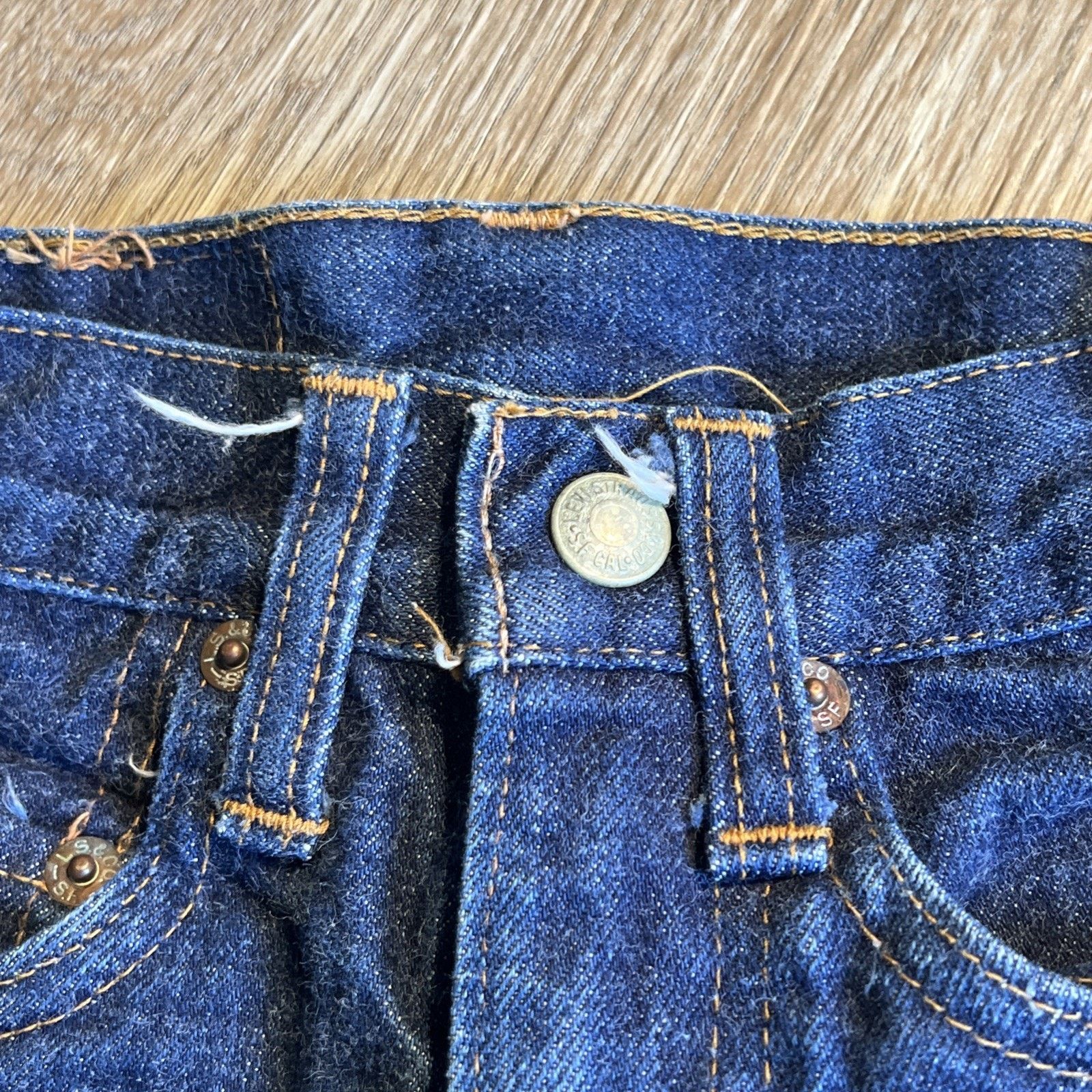 Levi's Levi 302 Big E 0 Toddler Dark Denim V Stitch Dark Indigo Size 25" / US 0 / IT 36 - 9 Thumbnail