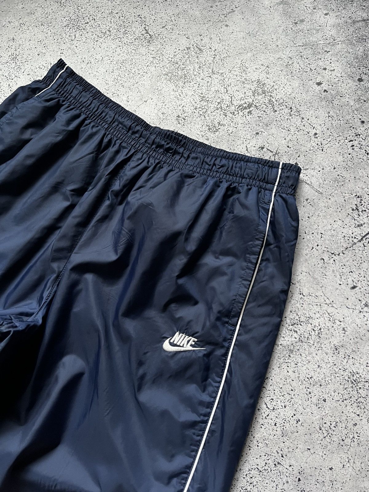 Nike Vintage Nike Drill Track Pants Nylon Mini Swoosh Y2K USA Size US 34 / EU 50 - 2 Thumbnail