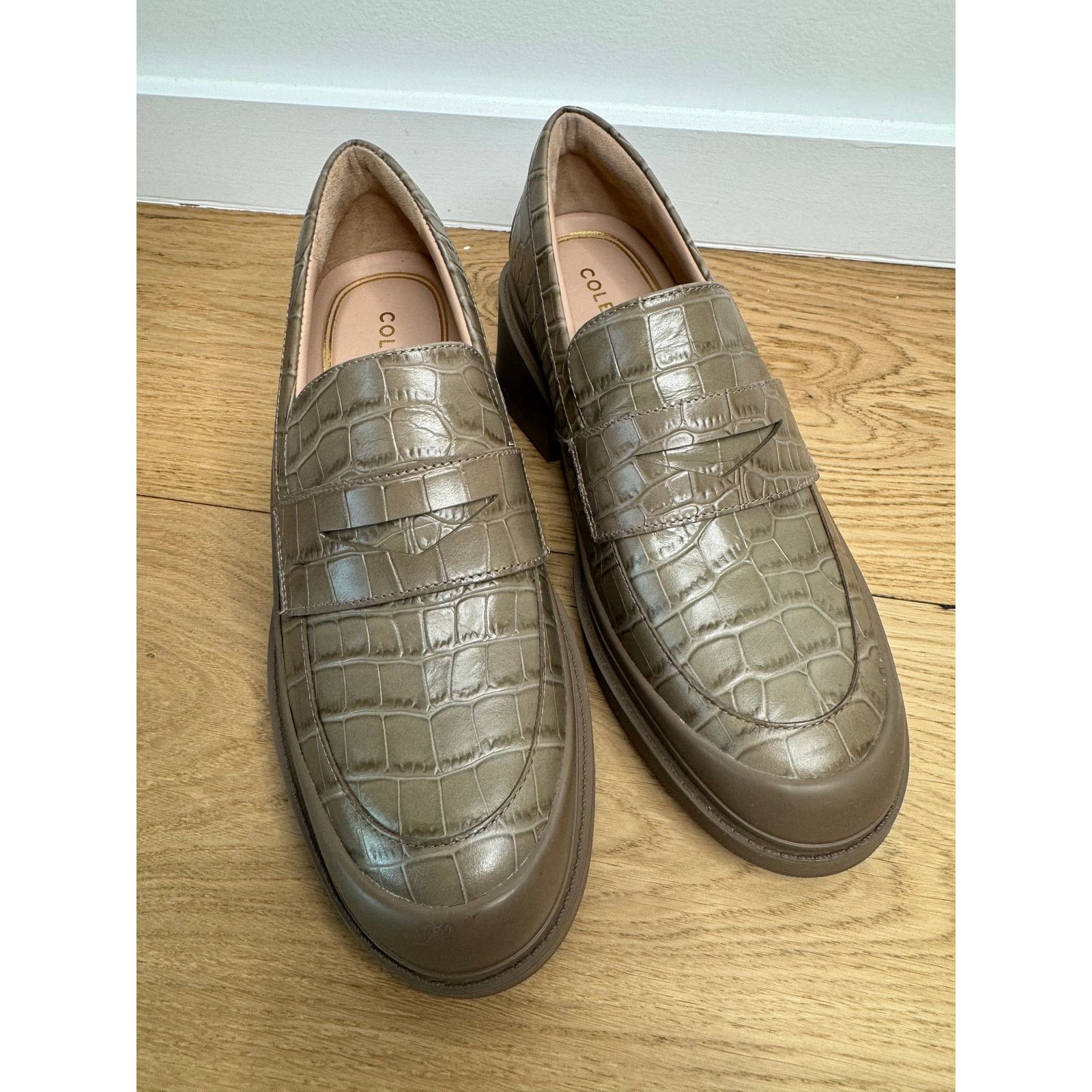Cole Haan NEW Cole Haan Women's Westerly Loafer Slip-On Size US 9 / IT 39 - 7 Thumbnail