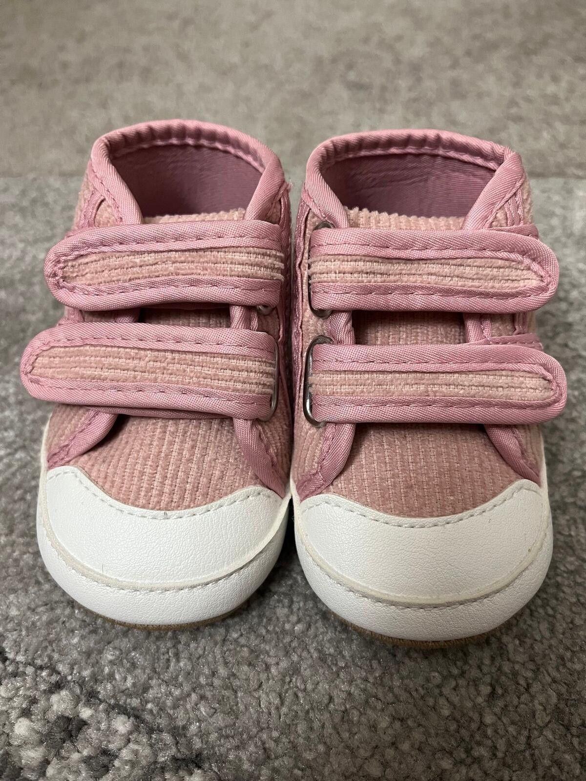 Other Baby Pink Sneakers 0-3M Velcro Soft Sole Shoes Size ONE SIZE - 2 Thumbnail