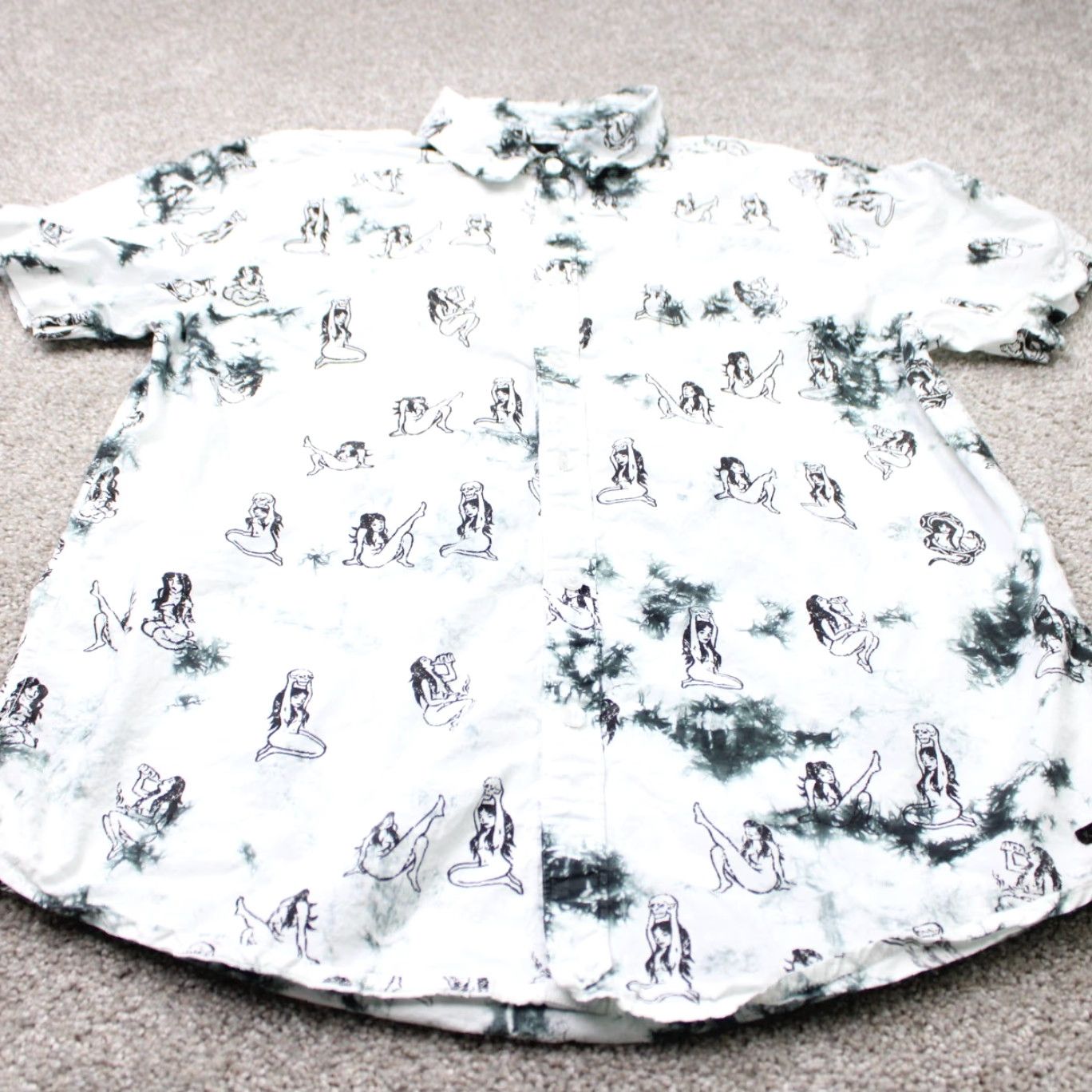 Krewe Krew Shirt Mens Small White/Black All Over Print Cotton S/S Button-Up Casual 90s Womens? Size S / US 4 / IT 40 - 3 Thumbnail