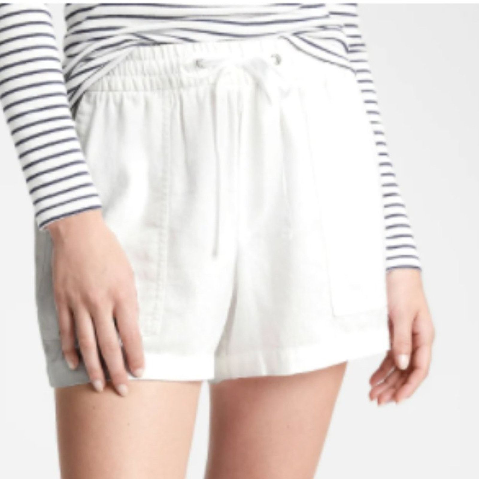 Gap GAP Factory White Pull-On Utility Shorts Size 30" / US 8 / IT 44 - 3 Thumbnail