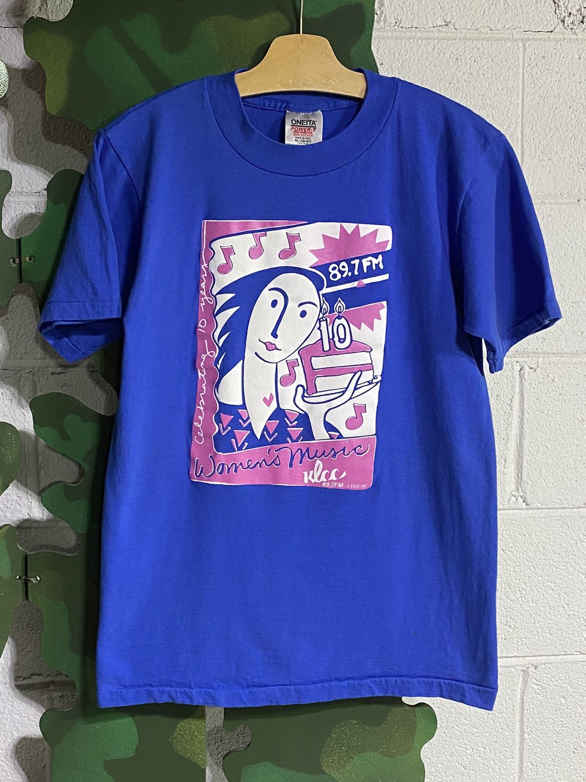 Vintage 89.7 KLCC Eugene OR radio Onieta t shirt (sz M) Size US M / EU 48-50 / 2 - 1 Thumbnail