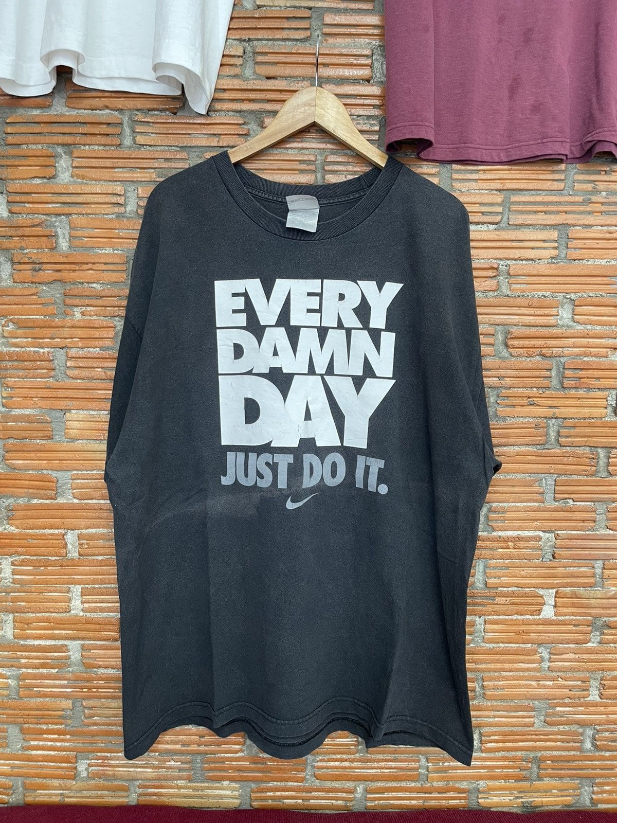 Nike Vintage Y2K EVERY DAMN DAY Just Do It t shirt XXL Size US XXL / EU 58 / 5 - 1 Thumbnail