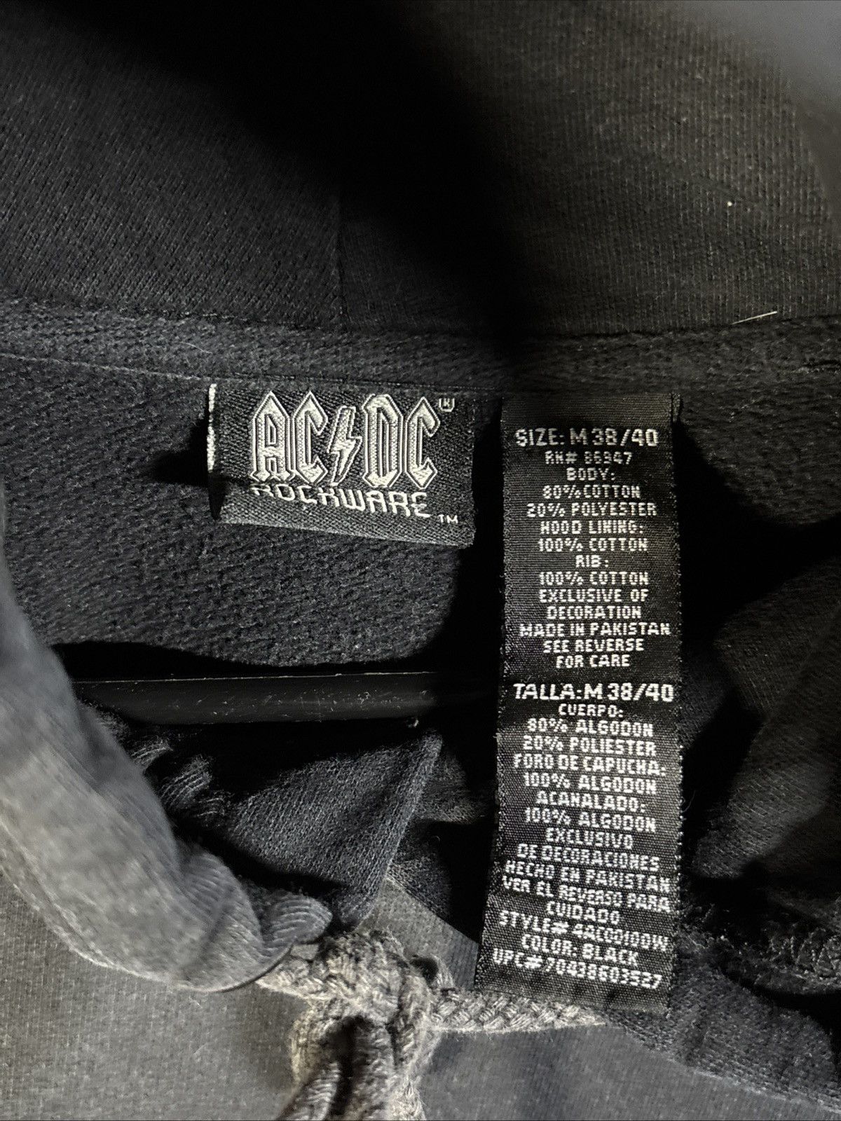 AC/DC Vintage Y2k AC/DC Hoodie Black 2005 Back In Black Sz M Size US M / EU 48-50 / 2 - 5 Thumbnail