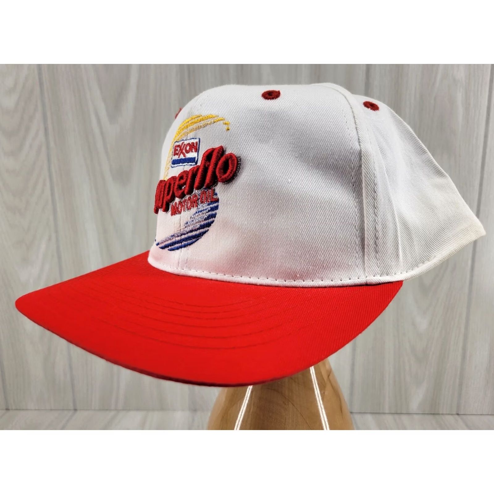 Vintage VINTAGE EXXON MOTOR OIL DIRECT 3D EMBROIDERED Hat Snap-Back Men Adjustable White Size ONE SIZE - 3 Thumbnail