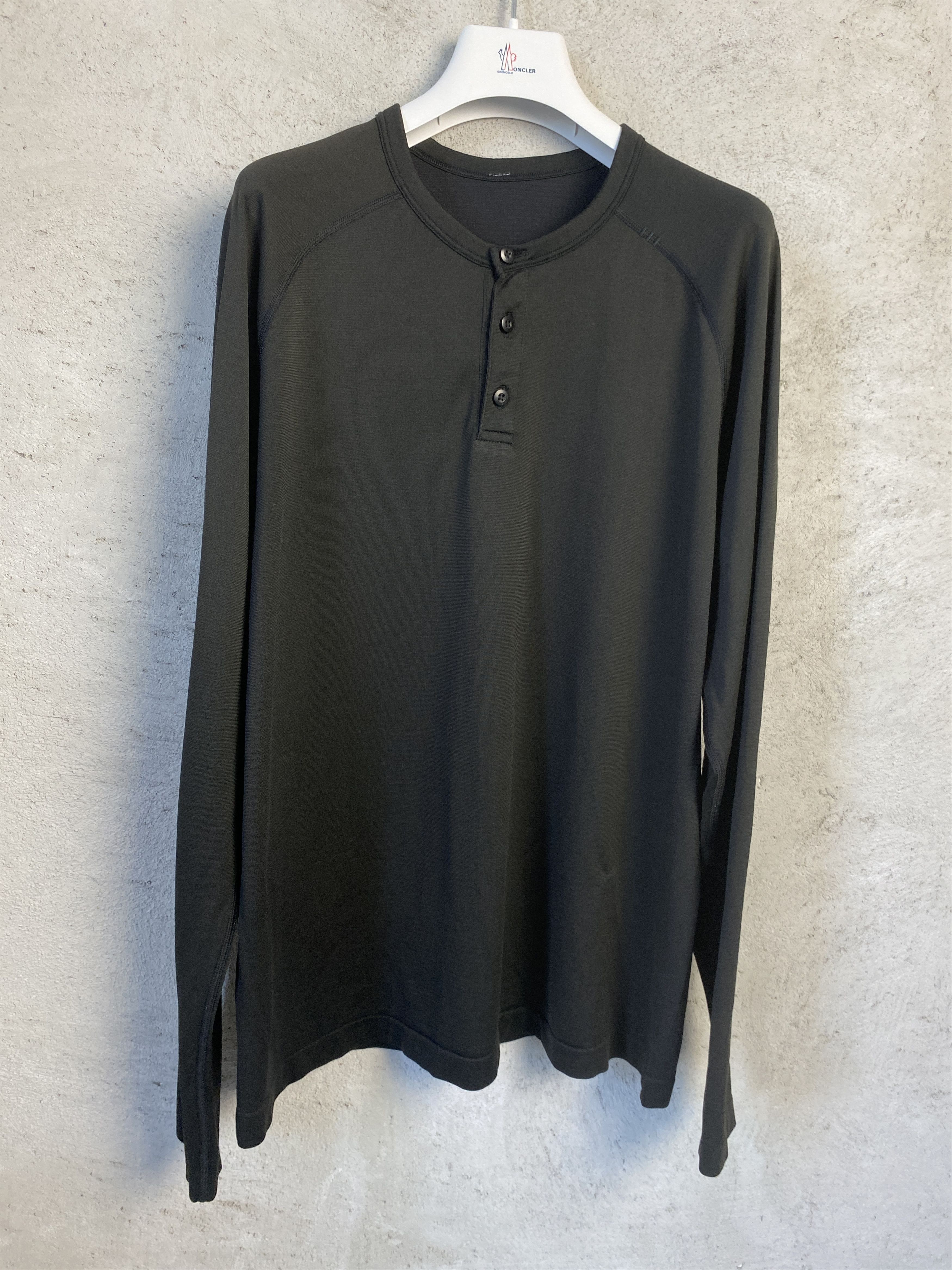 Lululemon Lululemon long sleeve t-shirt tee gym sport Size US M / EU 48-50 / 2 - 1 Thumbnail