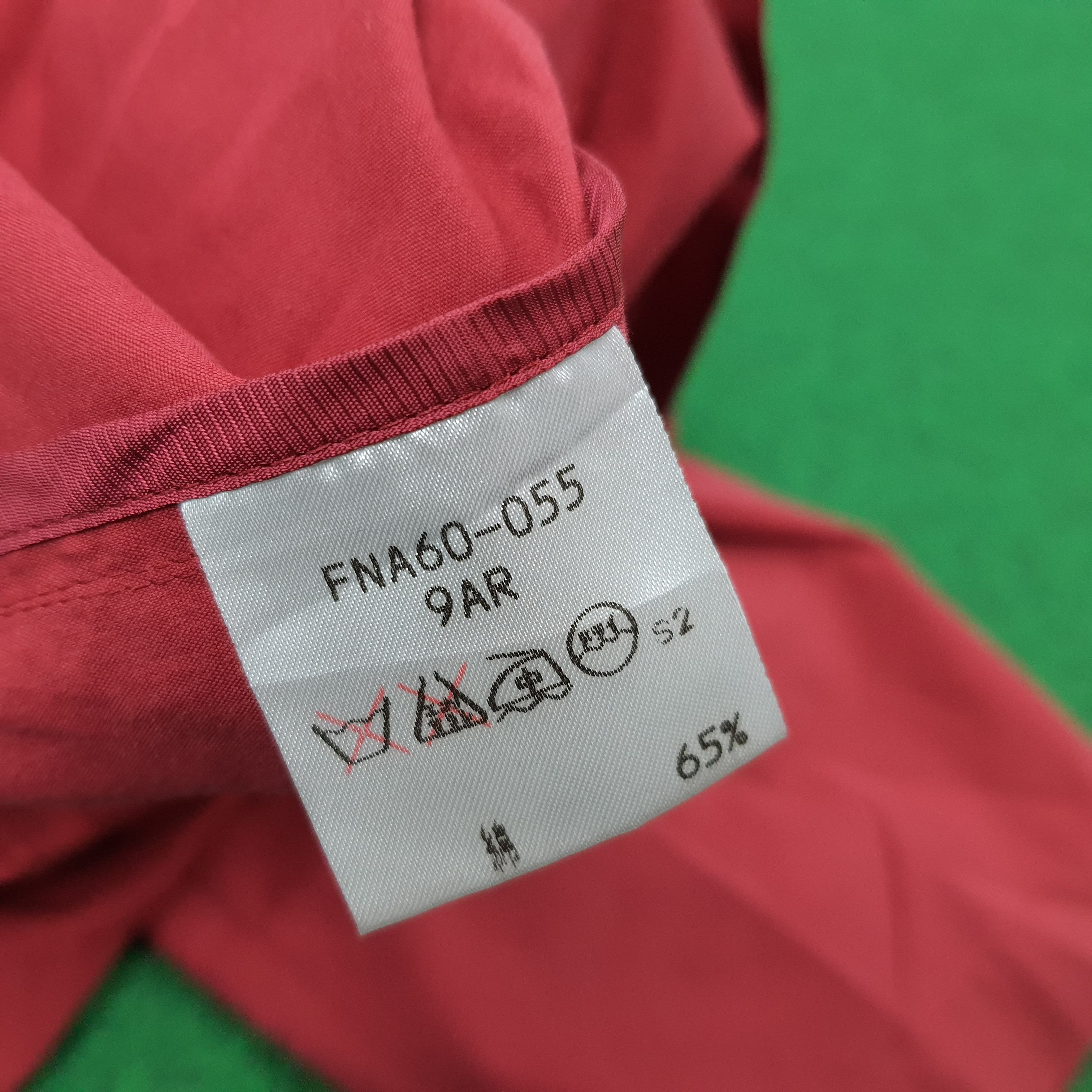 Burberry Vintage Burberry's Red Anorak Custom Logo Jacket C274N5 Size US L / EU 52-54 / 3 - 9 Thumbnail