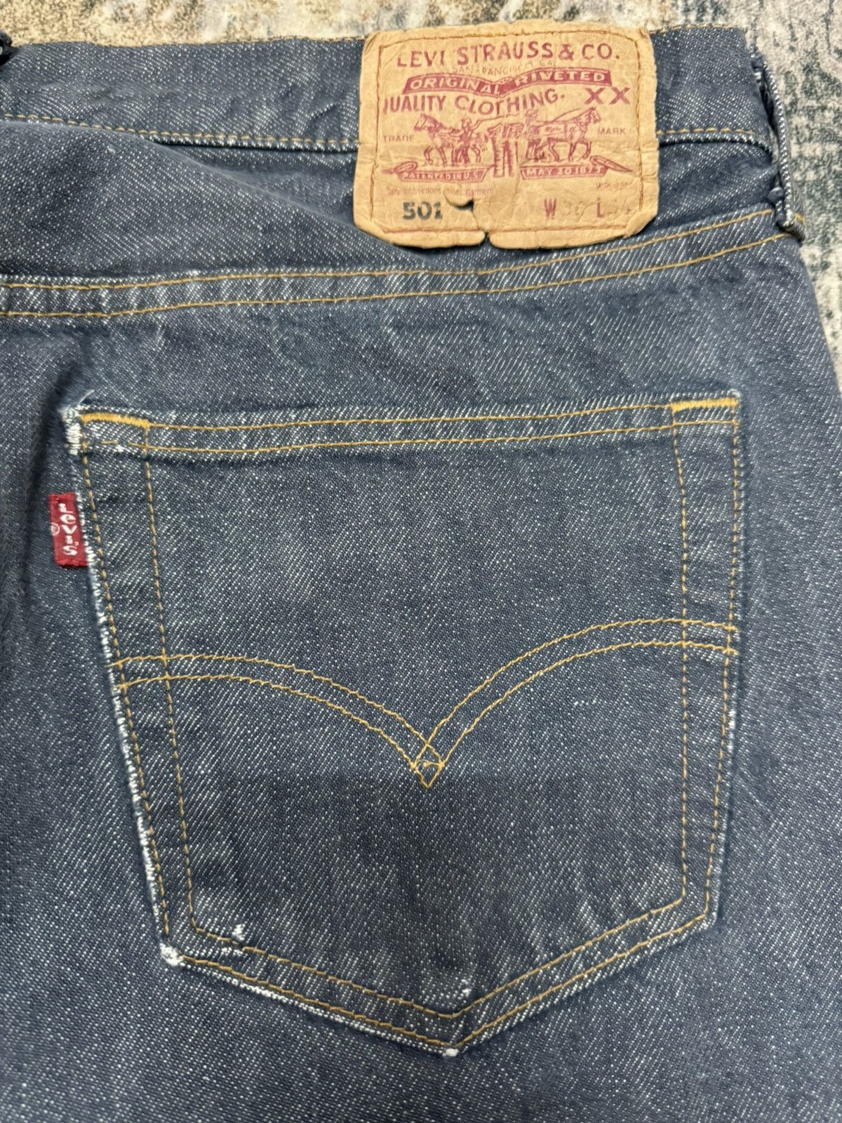 Levi's × Levi's Vintage Clothing × Vintage Vintage Levi’s 501 Distressed Blue Denim Jeans 34x32 Size US 34 / EU 50 - 9 Thumbnail