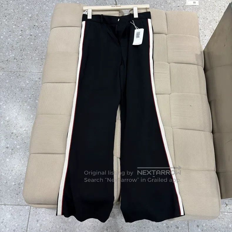 Gucci Gucci White side casual trousers Size 25" / US 0 / IT 36 - 1 Thumbnail