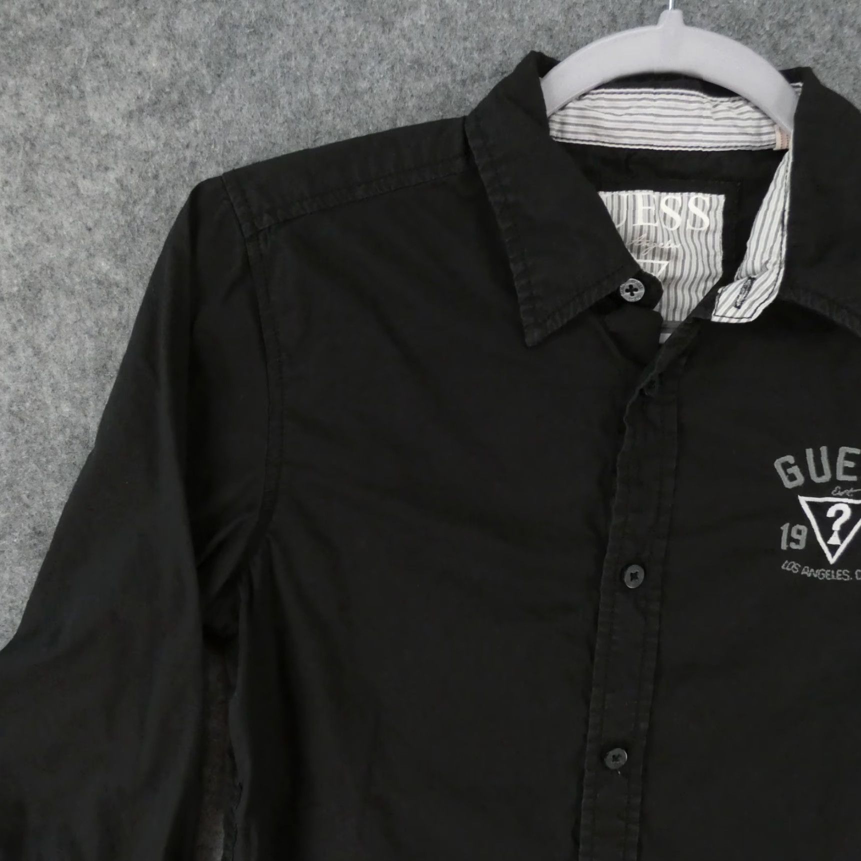 Guess GUESS Shirt Womens Medium Long Sleeve Button Up Black w Logo Size M / US 6-8 / IT 42-44 - 3 Thumbnail