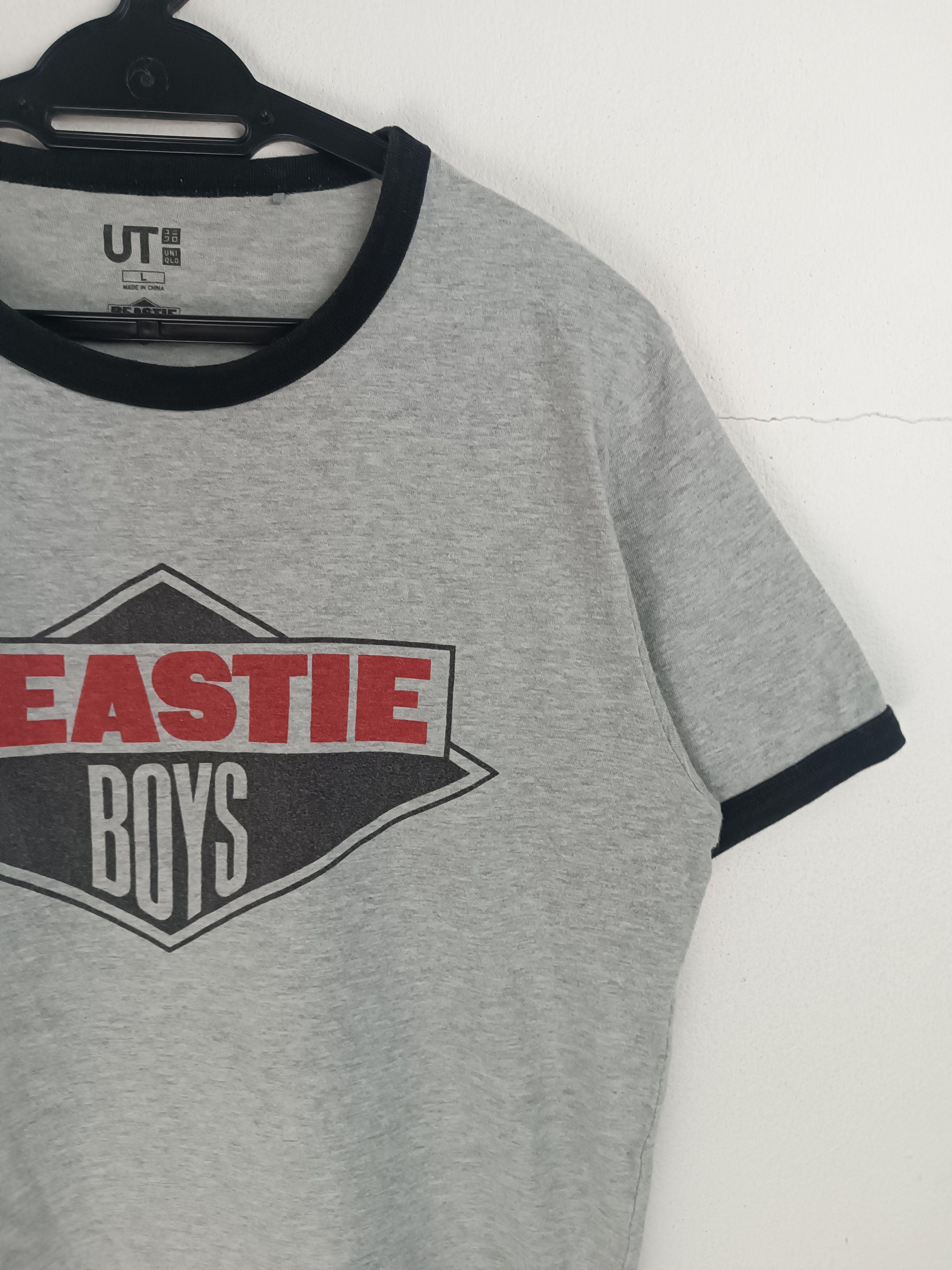 Band Tees VINTAGE BEASTIE BOYS CLASSIC LOGO RINGER RAP PUNK TEE Size US M / EU 48-50 / 2 - 4 Thumbnail