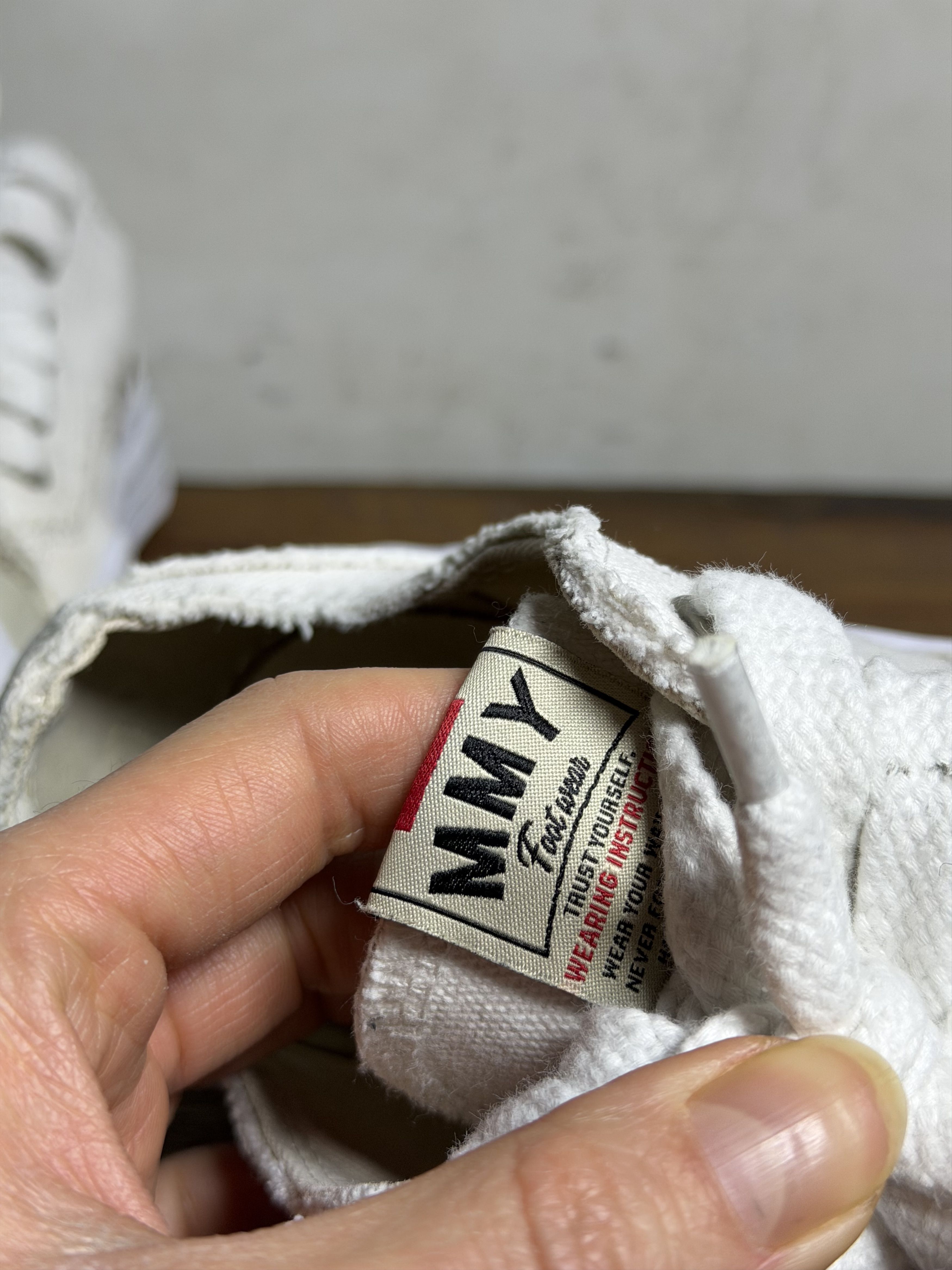 Maison MIHARA YASUHIRO Maison Mihara Yasuhiro Hank OG Sole Canvas Low-top Sneakers Size US 6 / EU 39 - 14 Thumbnail