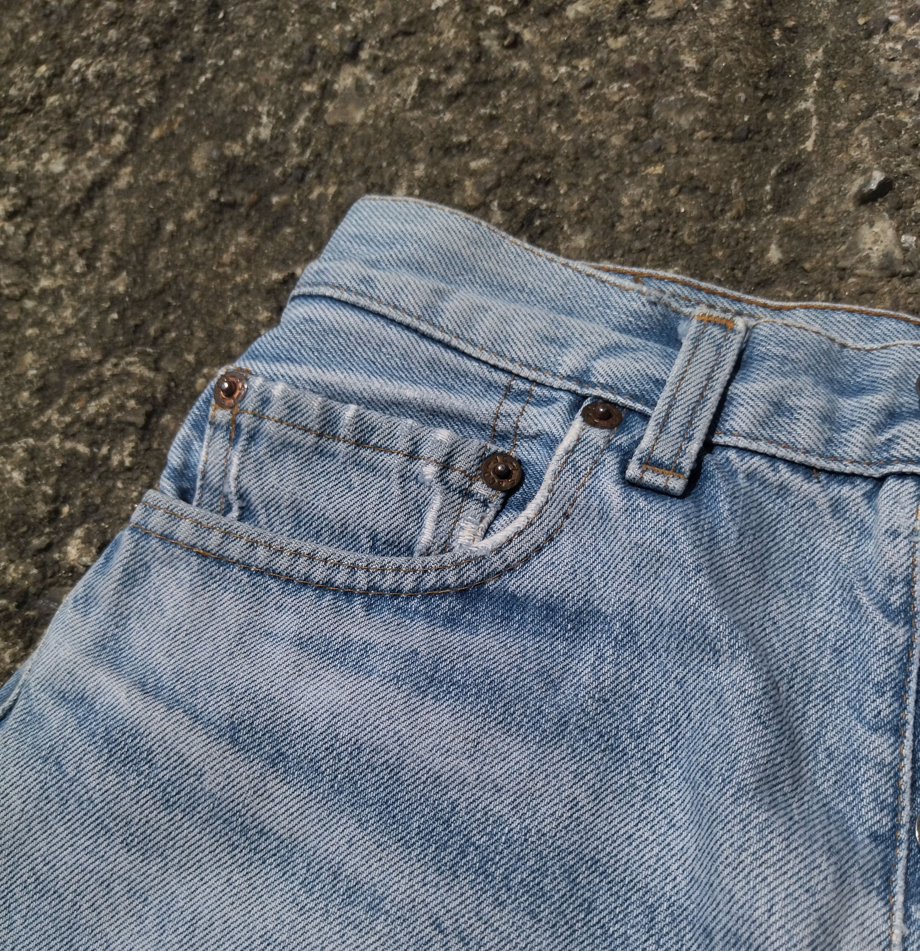Levi's Vintage Levis 501 Distressed 70s and 80s made in USA size 28 Size 28" / US 6 / IT 42 - 15 Thumbnail