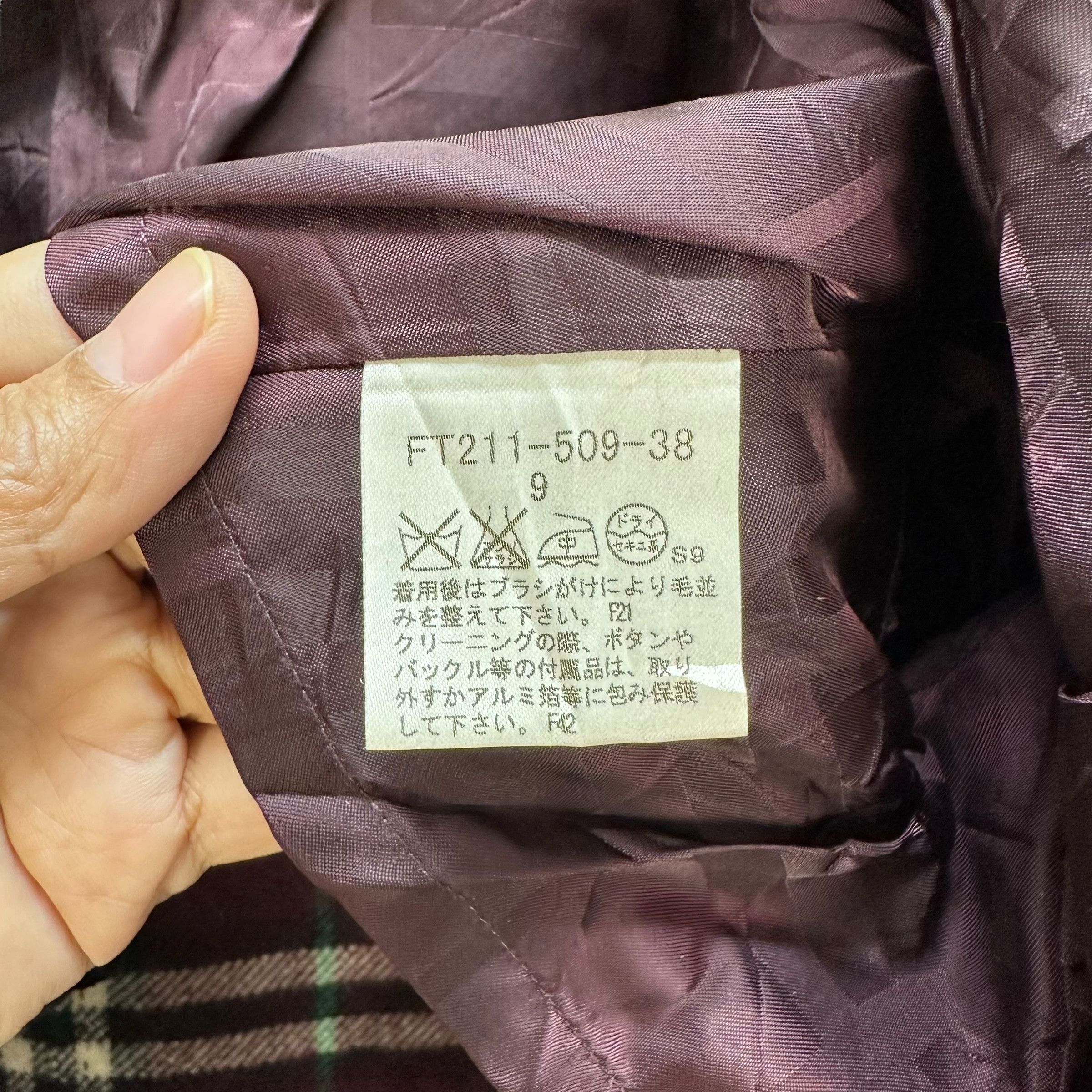 Burberry Burberry London Nova Check Maroon Wool Coat Jacket #A25-0569 Size M / US 6-8 / IT 42-44 - 9 Thumbnail
