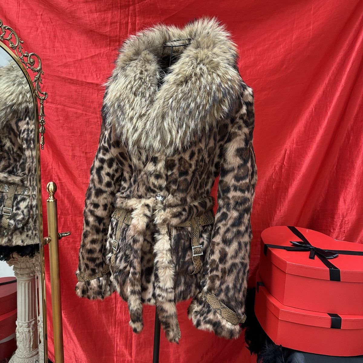 Vintage Vintage brown leopard rabbit and fox fur Size S / US 4 / IT 40 - 2 Thumbnail