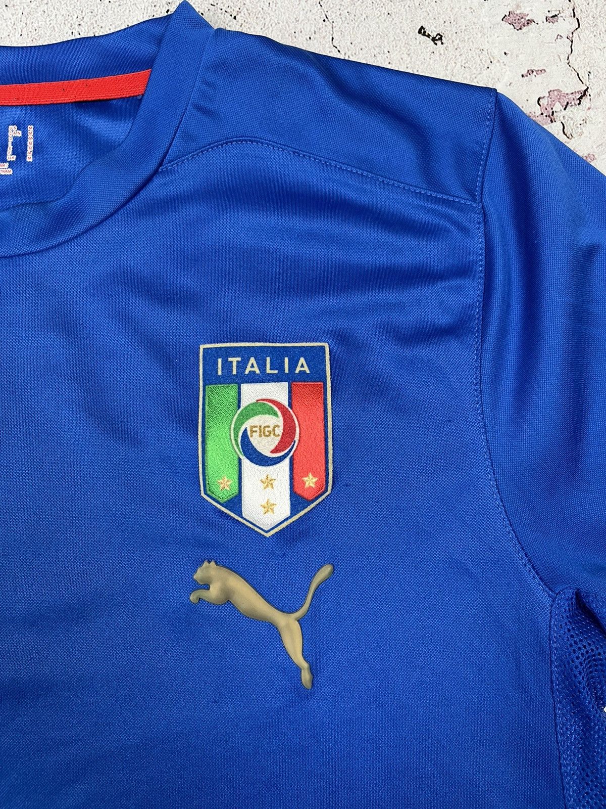 Puma ITALY NATIONAL FOOTBALL TRAINING JERSEY ITALIA PUMA,SIZE M Size US M / EU 48-50 / 2 - 3 Thumbnail