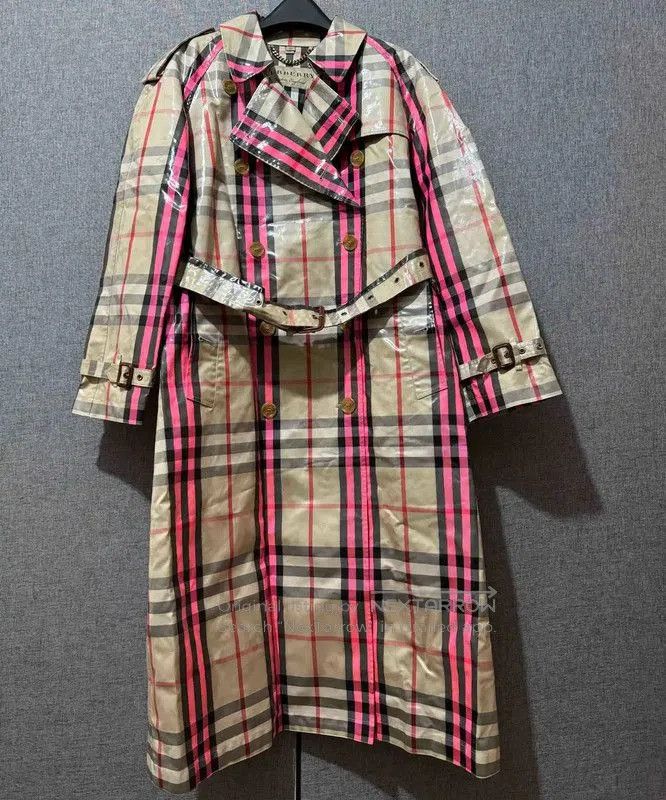 Burberry Burberry Women's Colorful Cotton Logo Trench Coat. Size M / US 6-8 / IT 42-44 - 1 Thumbnail