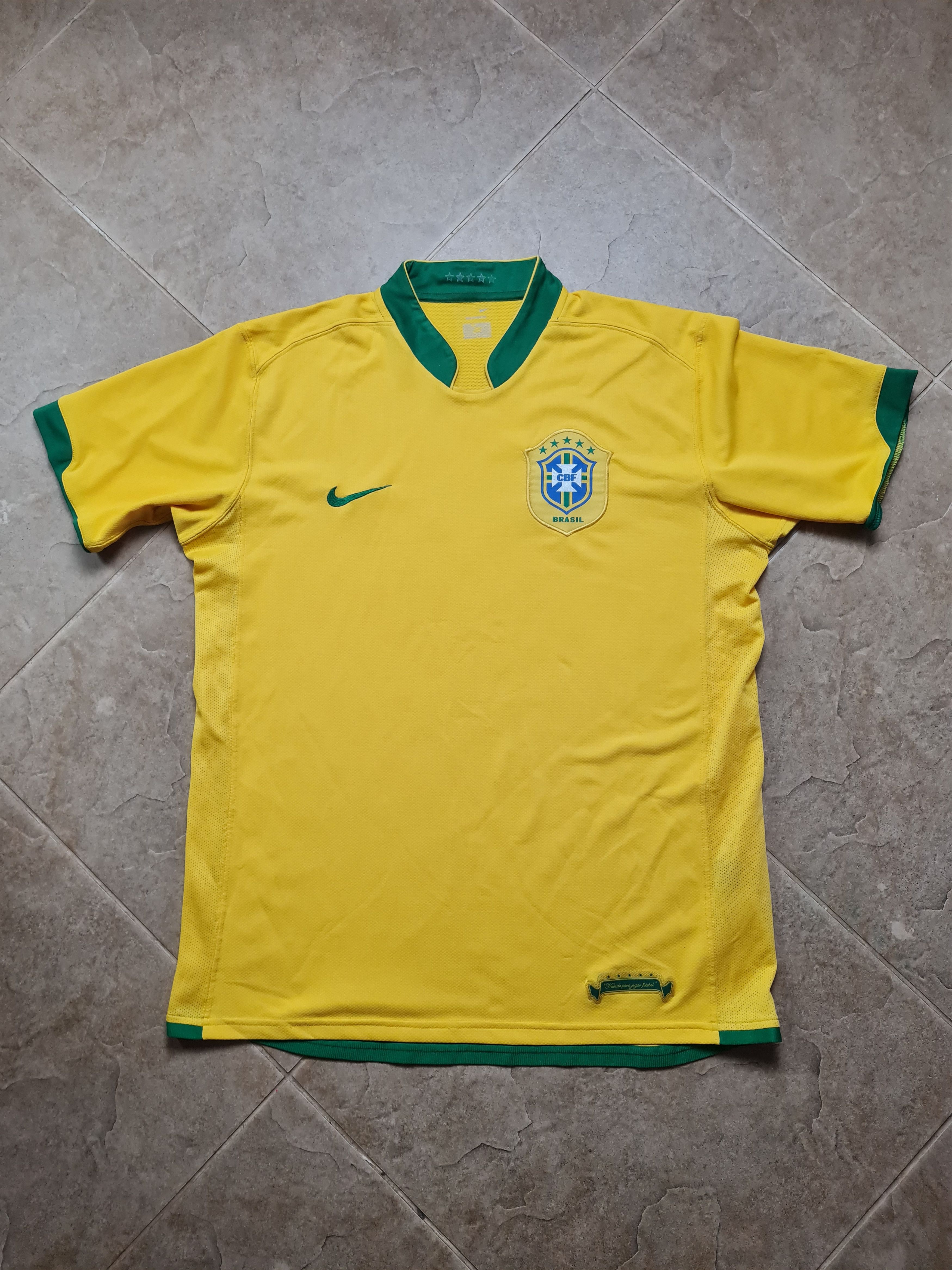 Nike Vintage Football Nike Brazil 2006 World Cup Soccer shirt Size US L / EU 52-54 / 3 - 6 Thumbnail