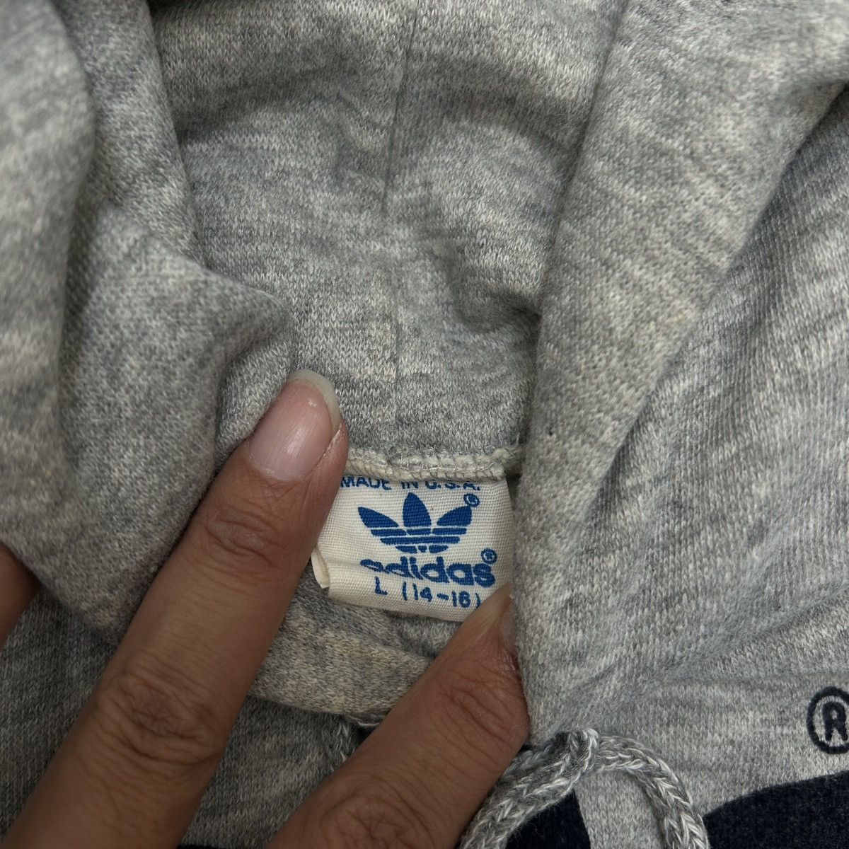 Adidas Vintage Adidas Trefoil Hoodie – Made in USA Size M / US 6-8 / IT 42-44 - 2 Thumbnail