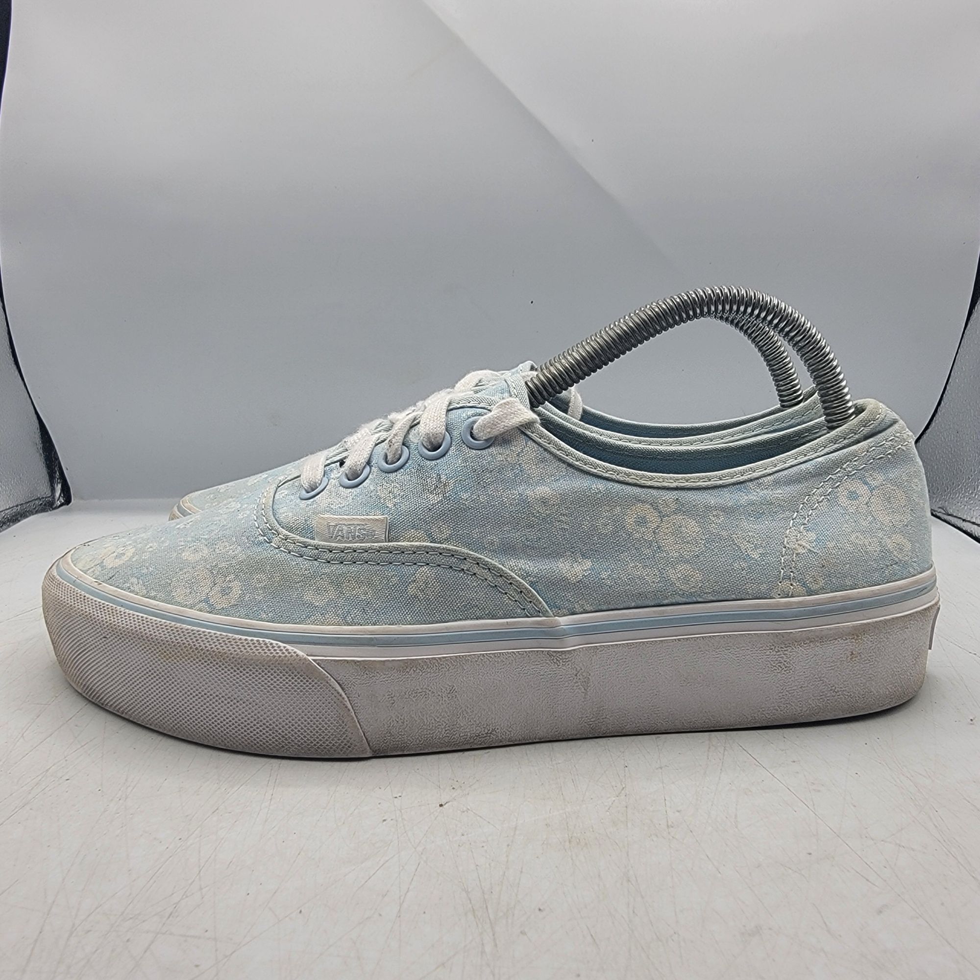 Vans Vans Womens 10 Light Blue Floral Platform Sneaker Shoes Casu Size US 10 / IT 40 - 12 Thumbnail
