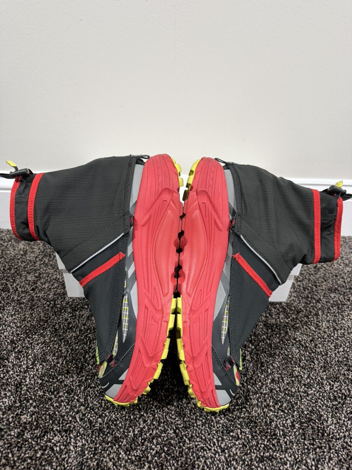 Hoka × Nicole McLaughlin Hoka Nicole McLaughlin Mafate Speed Three2 Convertible Sneak Size US 10.5 / EU 43-44 - 8 Thumbnail