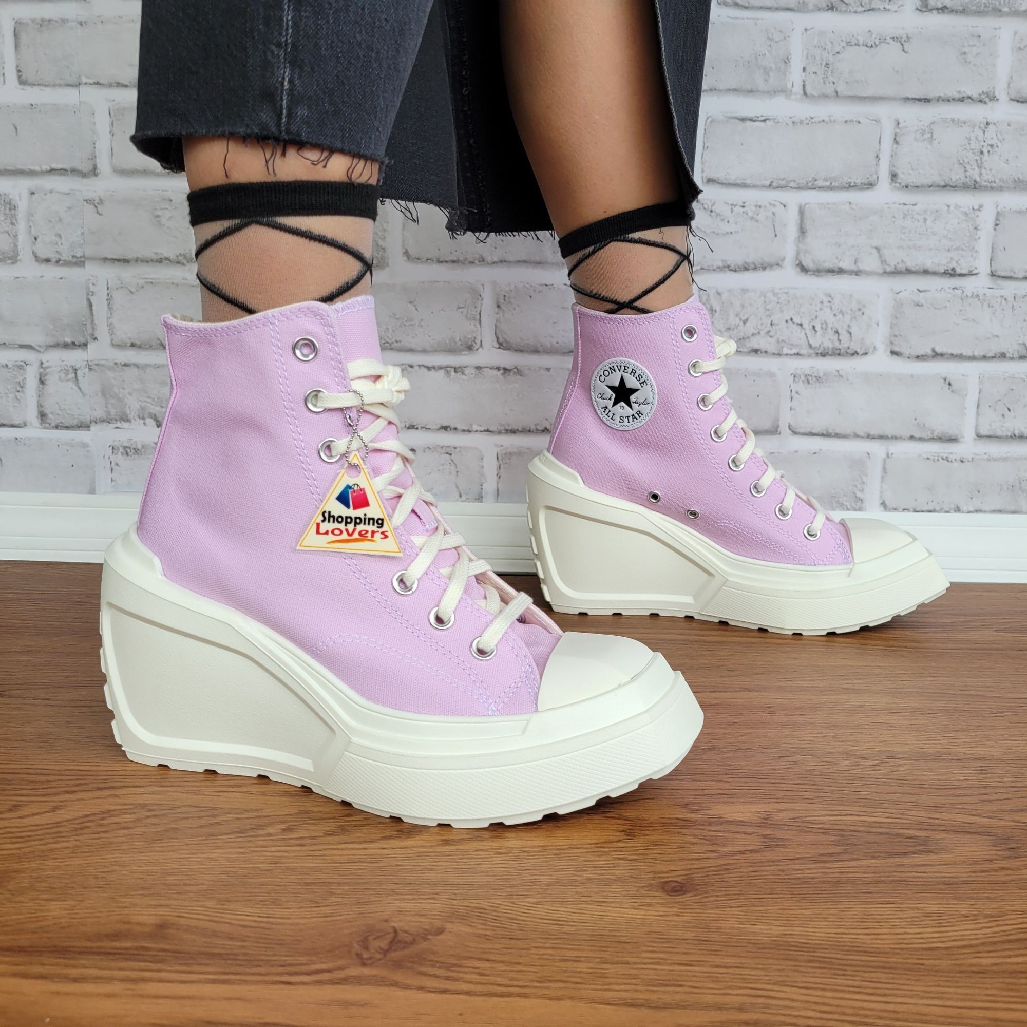 Converse ❤️❤️Converse Chuck 70 De Luxe Wedge Platform Hi Shoes 9.5 Pu Size US 9.5 / IT 39.5 - 1 Thumbnail