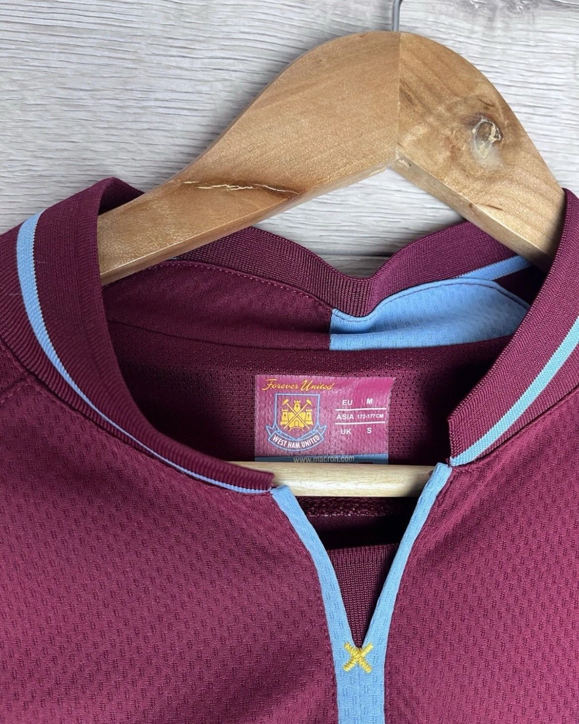 Umbro Vintage soccer jersey FC Wast Ham United macron #10 Rabinho Size US M / EU 48-50 / 2 - 7 Thumbnail