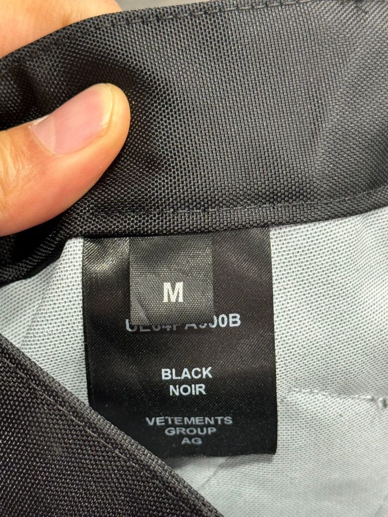 Vetements Vetements SizeM Wittmen 20ss Internet Ecstasy Black Showpie Size US 30 / EU 46 - 5 Thumbnail
