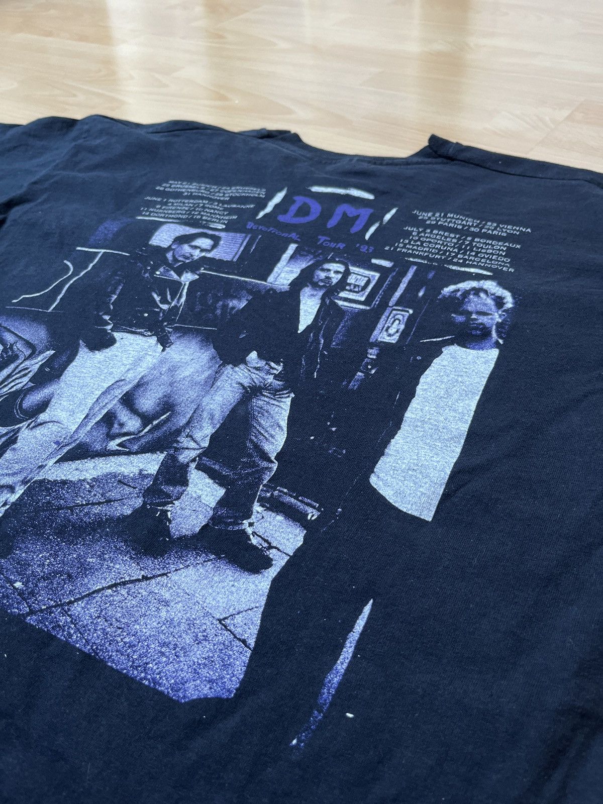 Band Tees Depeche Mode devotional tour tee Size US XL / EU 56 / 4 - 12 Thumbnail
