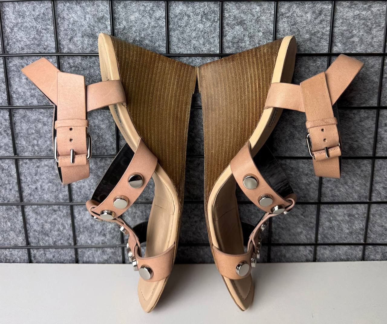 Balenciaga Balenciaga Pale Pink Leather Studs Sandals Wedge Shoes Size US 8 / IT 38 - 5 Thumbnail