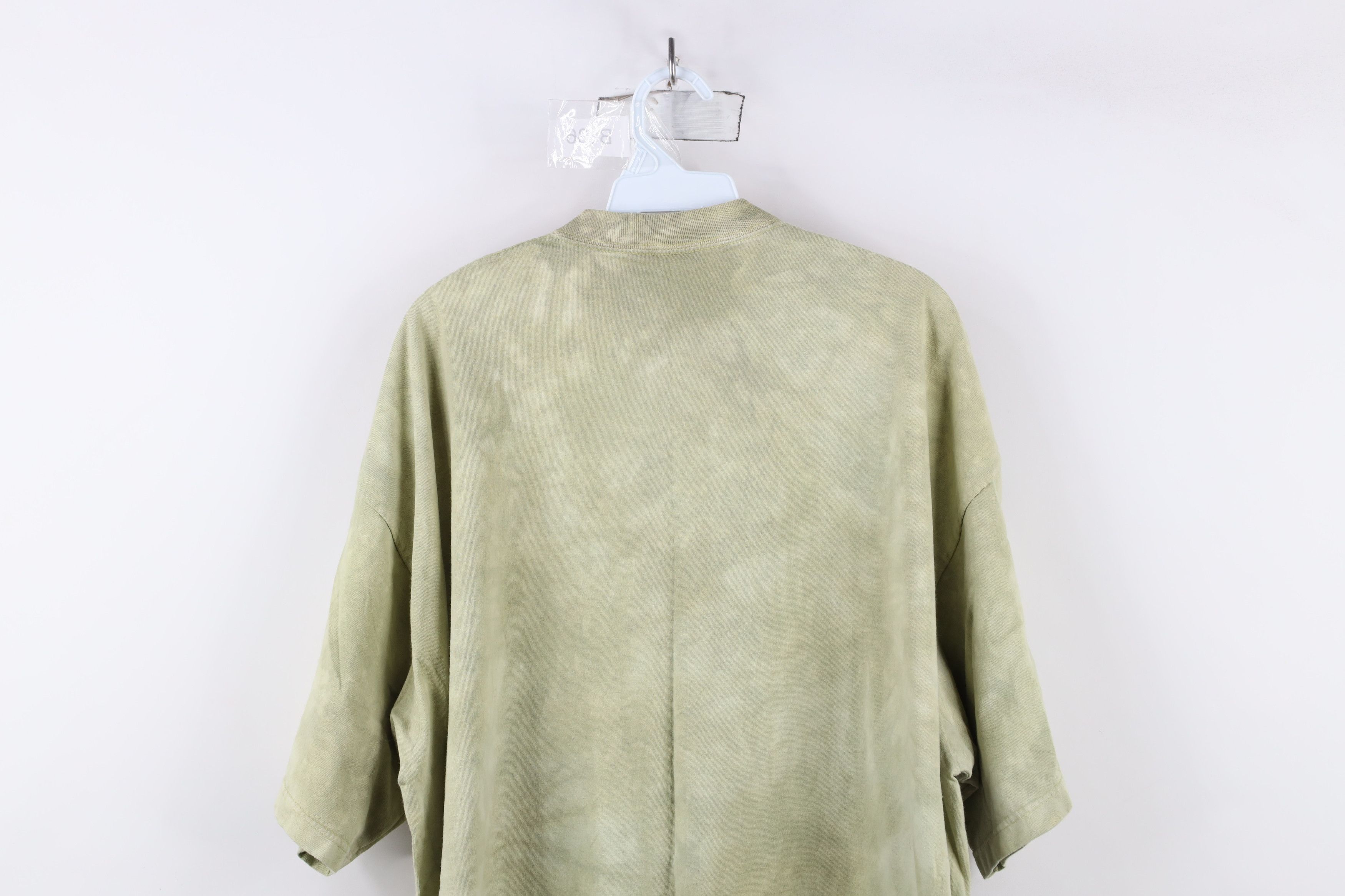 Vintage Vintage Y2K 2002 Streetwear Nature Bear Acid Wash T-Shirt Size US XXL / EU 58 / 5 - 11 Thumbnail
