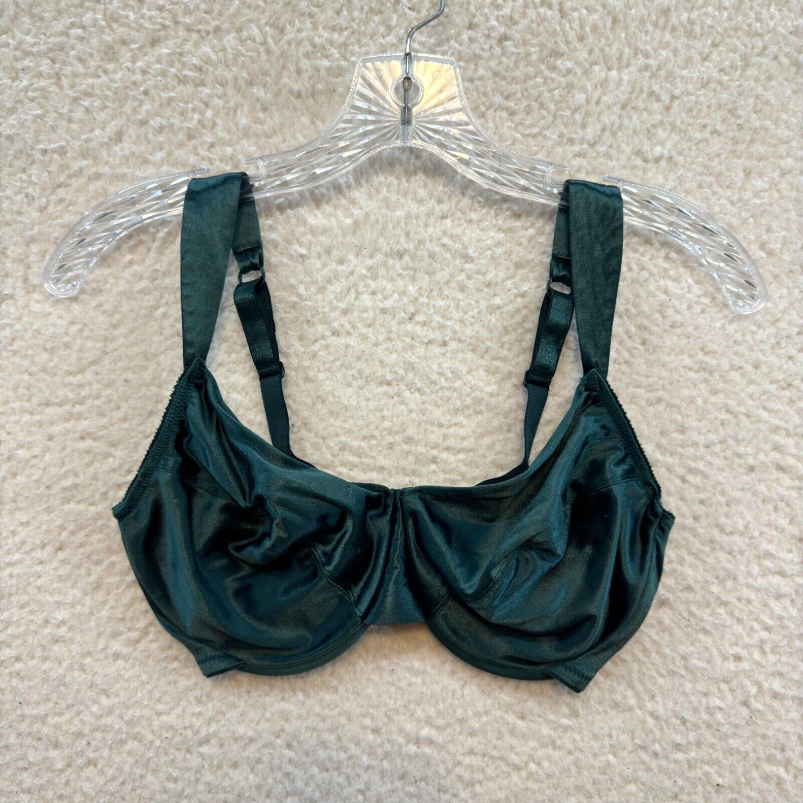 image of Victorias Secret Vintage Victoria's Secret Bra 34Dd Second Skin Liquid Satin Unlined Emerald in Whi