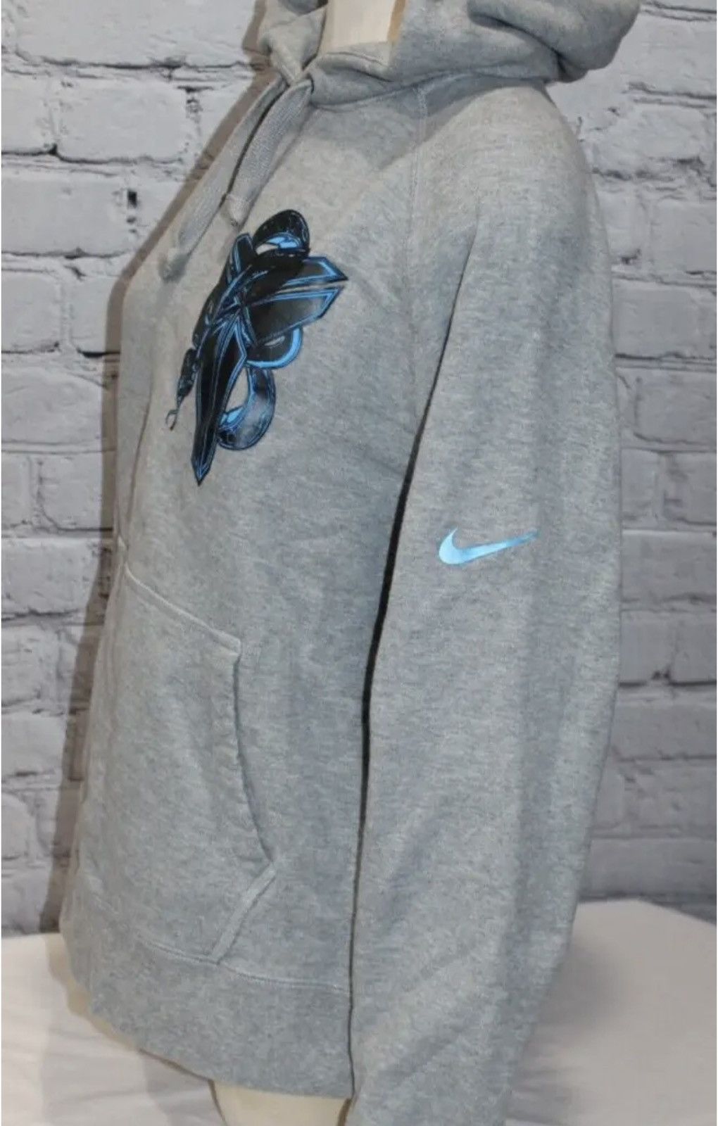 NIKE Kobe Bryant Black Mamba Gray Pullover Hoodie Large