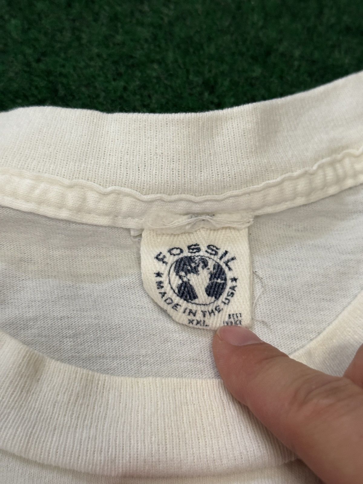 Fossil Vintage 90s Fossil USA Made Graphic Single Stitch T Shirt Size US XXL / EU 58 / 5 - 3 Thumbnail
