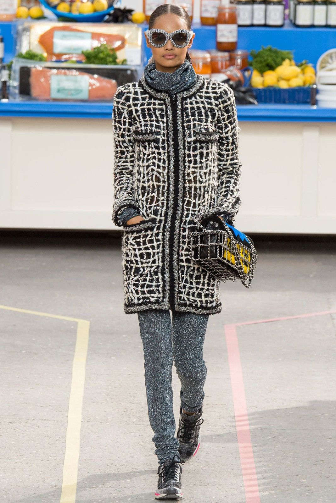 Chanel FW2014 Runway Tweed Spiked Runner Sneakers Size US 8 / EU 41 - 3 Thumbnail