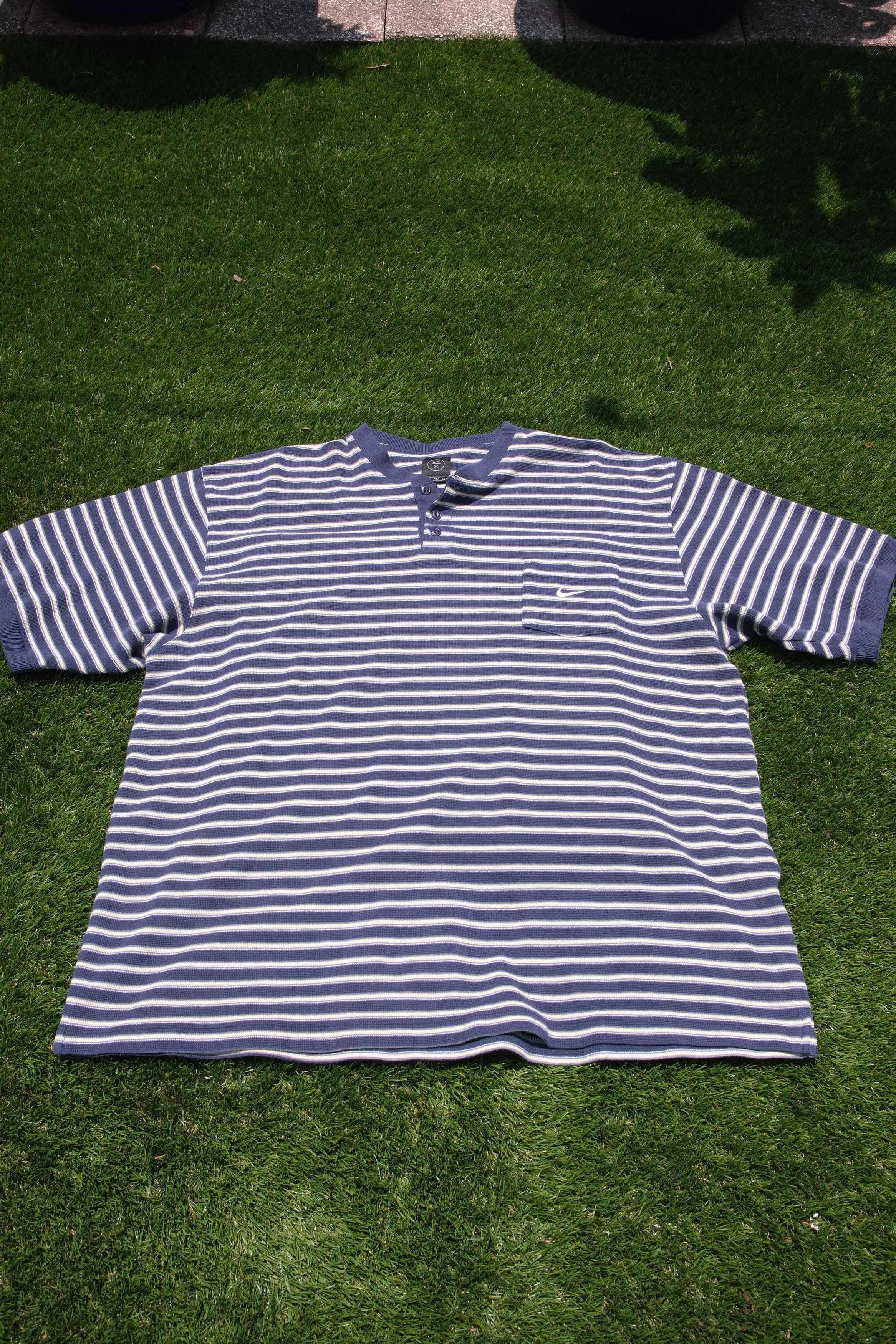 Nike Nike Striped Golf Tee Size US XL / EU 56 / 4 - 1 Thumbnail