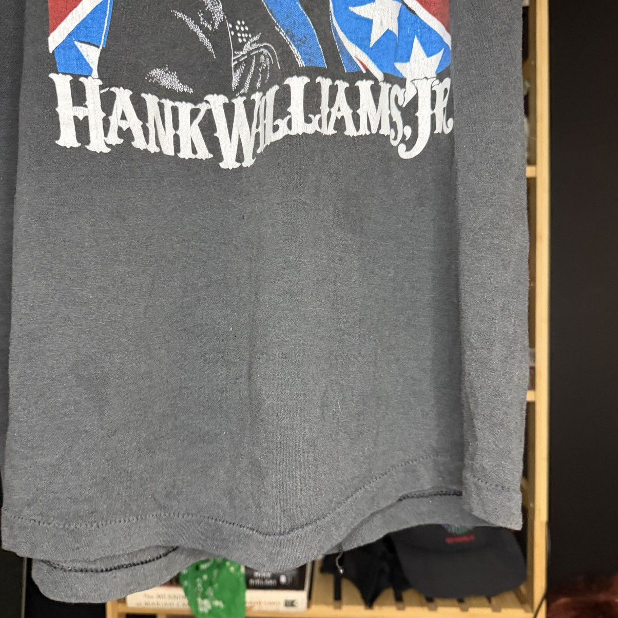 Other Hank Williams Jr. Montana Cafe vintage t shirt size XL Size US XL / EU 56 / 4 - 4 Thumbnail