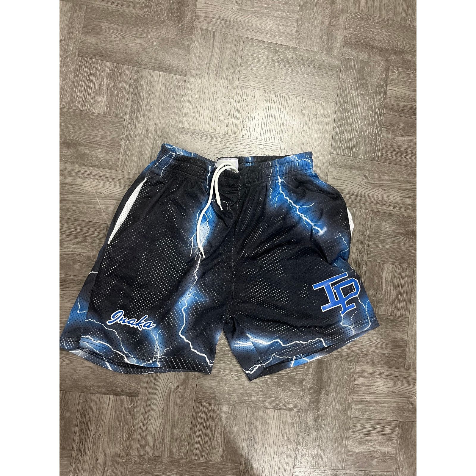 *RARE* INAKA POWER Shorts size Large 2024