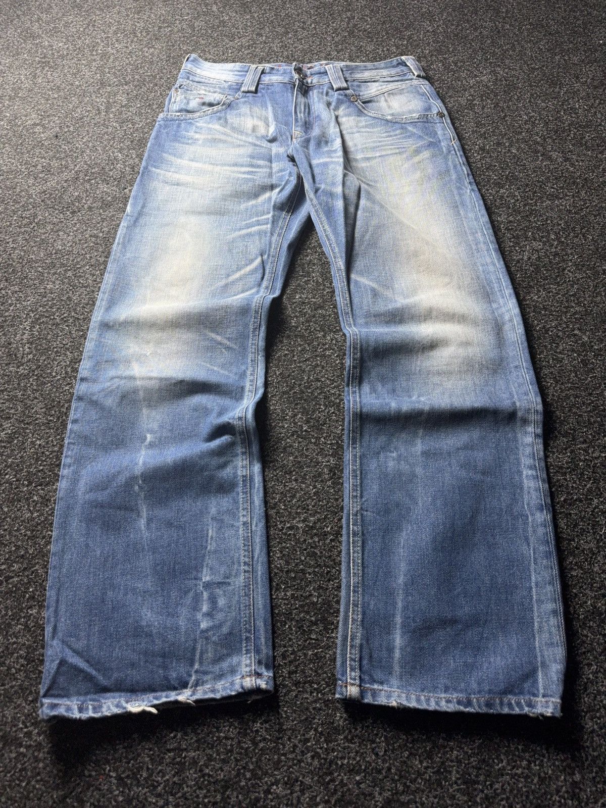 Tommy Hilfiger 00s Y2K Hilfiger Denim Y2K Vintage Faded Straight Jeans Size US 32 / EU 48 - 1 Thumbnail