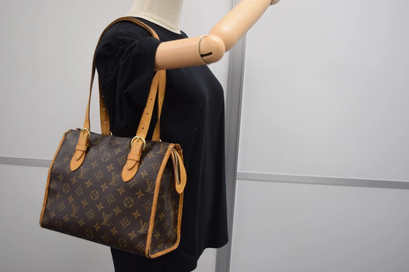 Louis Vuitton Louis Vuitton Popincourt Shoulder Bag Monogram Canvas M40007 Size ONE SIZE - 1 Thumbnail