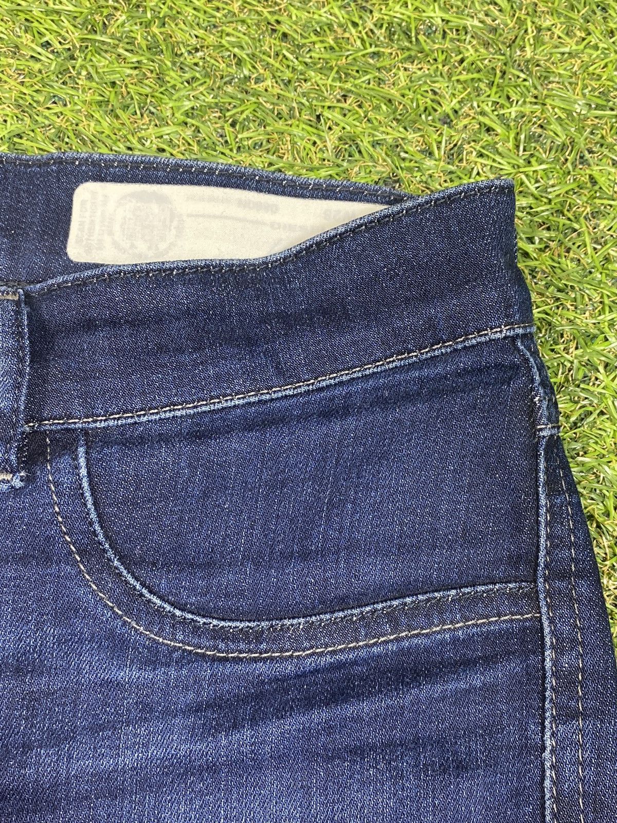 Diesel × Vintage Vintage Y2K Diesel jeans denim streetwear style size 28 Size 28" / US 6 / IT 42 - 4 Thumbnail