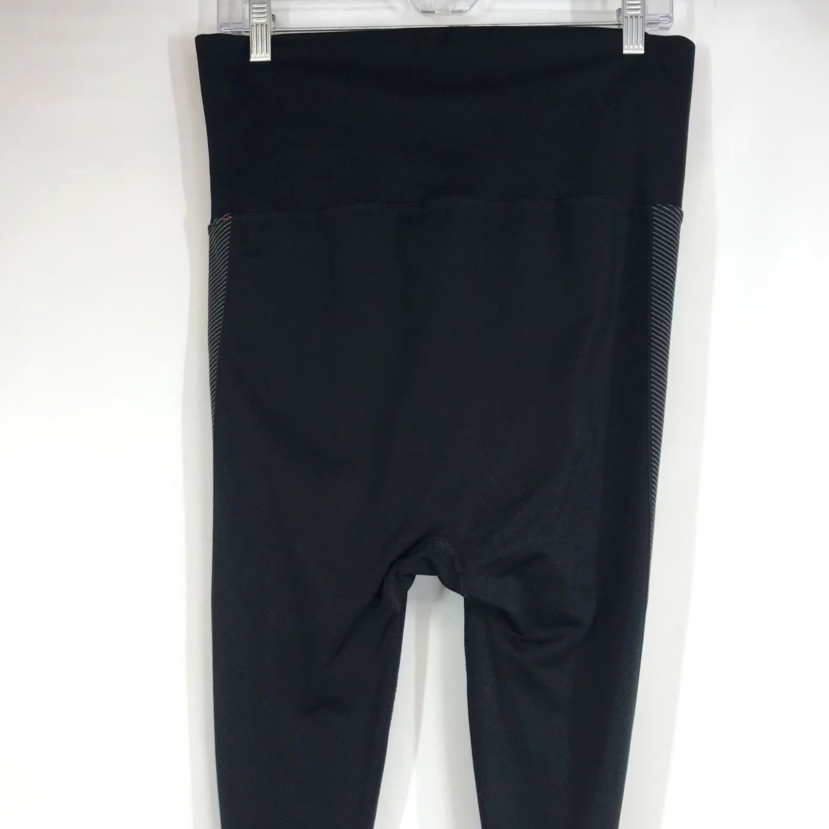 Nike Nike Dri-Fit Leggings Women's Size M Black Chevron Pattern Athletic Size 32" / US 10 / IT 46 - 6 Thumbnail