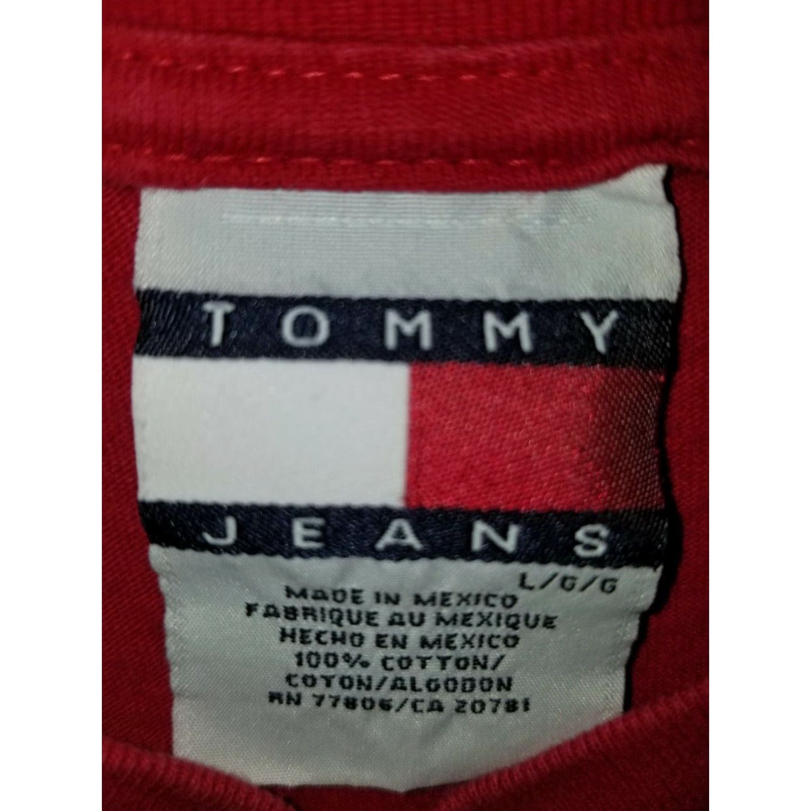 Tommy Hilfiger VINTAGE 90s Tommy Hilfiger Graphic Tee Mens Large Red Short Sleeve Size US L / EU 52-54 / 3 - 3 Thumbnail