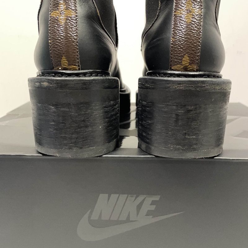 Louis Vuitton Louis Vuitton Black Chelsea Boots - Size US 7.5 / EU 40-41 - 2 Thumbnail