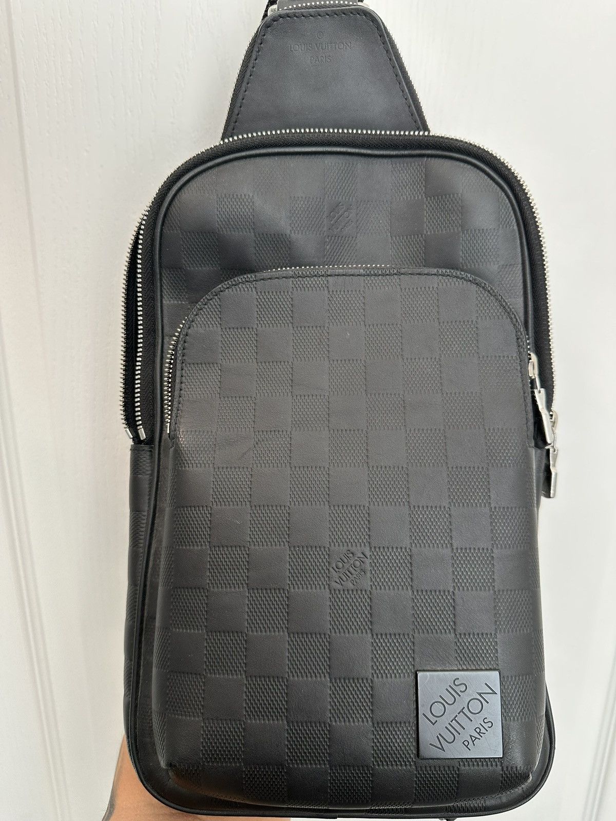 Louis Vuitton Louis Vuitton Avenue Sling Size ONE SIZE - 1 Thumbnail