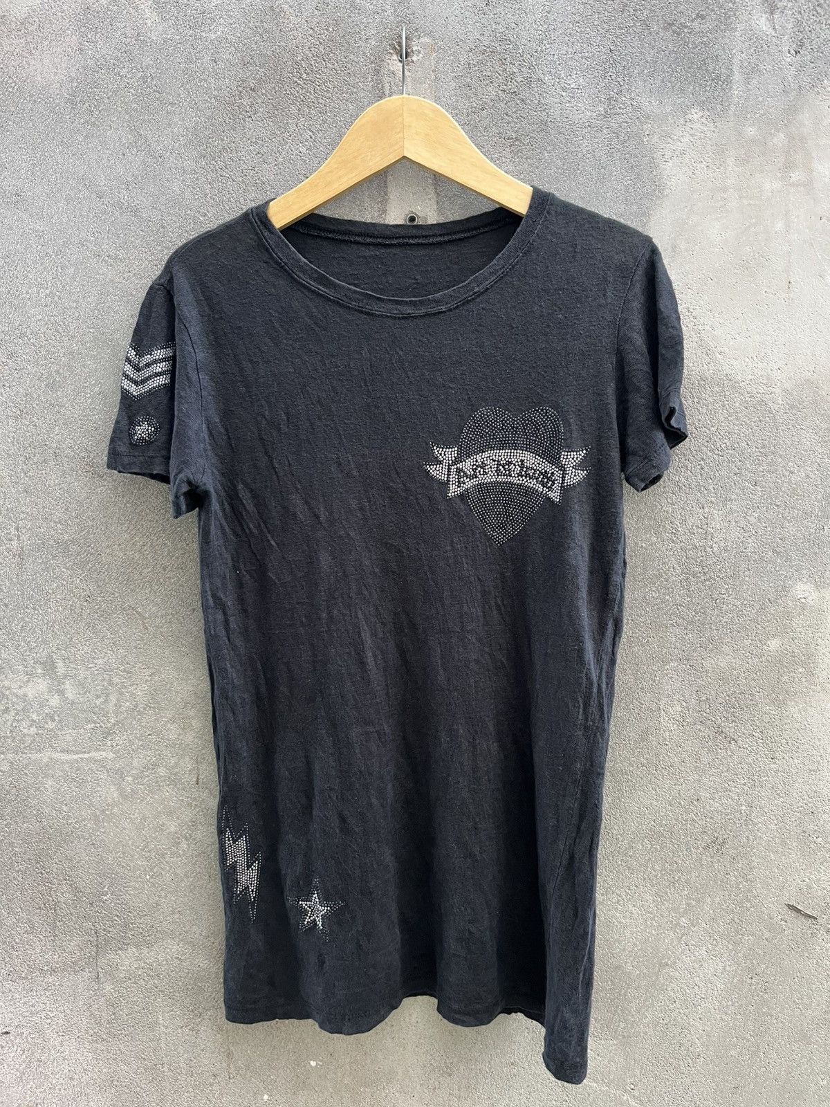 Vintage Rock Heart Stud Tee – Japan Archive Y2K Glam Punk Size US S / EU 44-46 / 1 - 1 Thumbnail