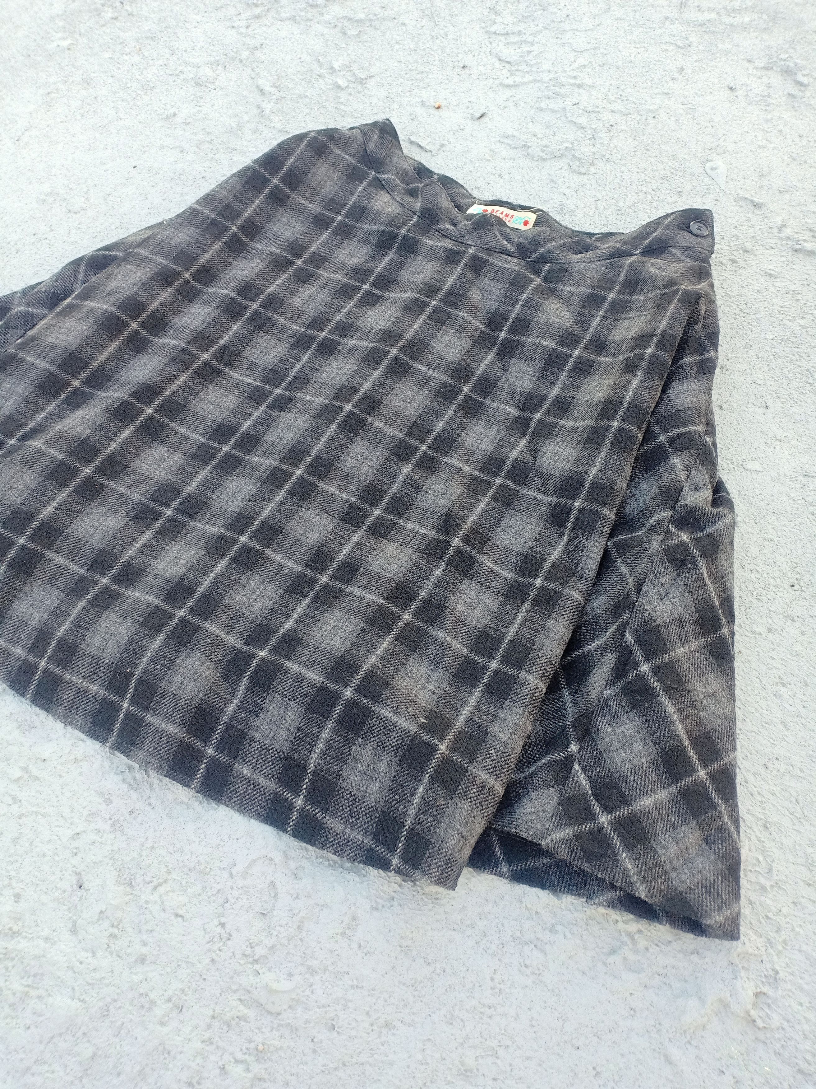 Beams Plus BEAMS Heart flannel mini skirt Size 27" / US 4 / IT 40 - 2 Thumbnail